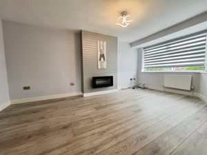 Lounge- click for photo gallery